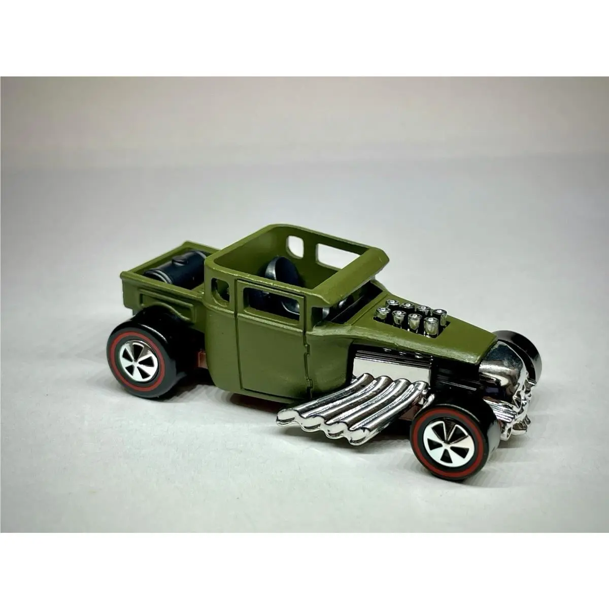 Hot Wheels Custom Made Redline Army Military Green Bone Shaker