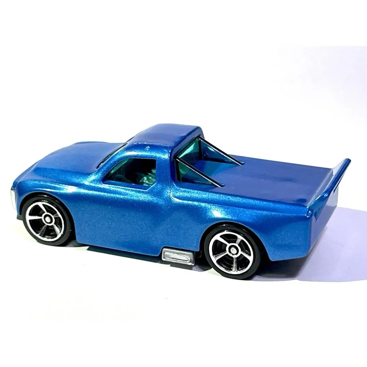Hot Wheels Draftnator GRX53 Custom Made Metallic Blue Pearl Paint Truck