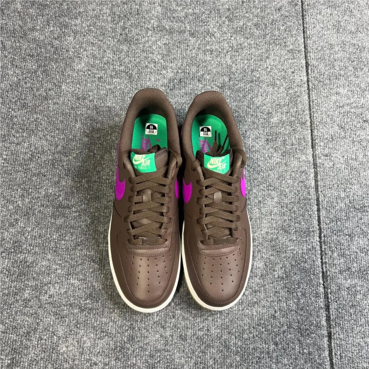 Nike shoes - Brown 0