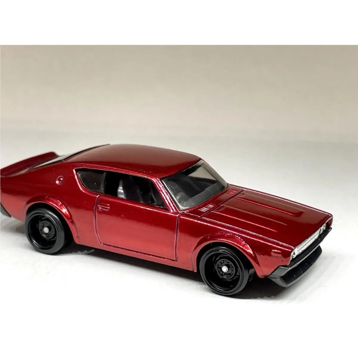 Custom Made Redline Hot Wheels Nissan Skyline 2000 Gt-r Spectraflame Red