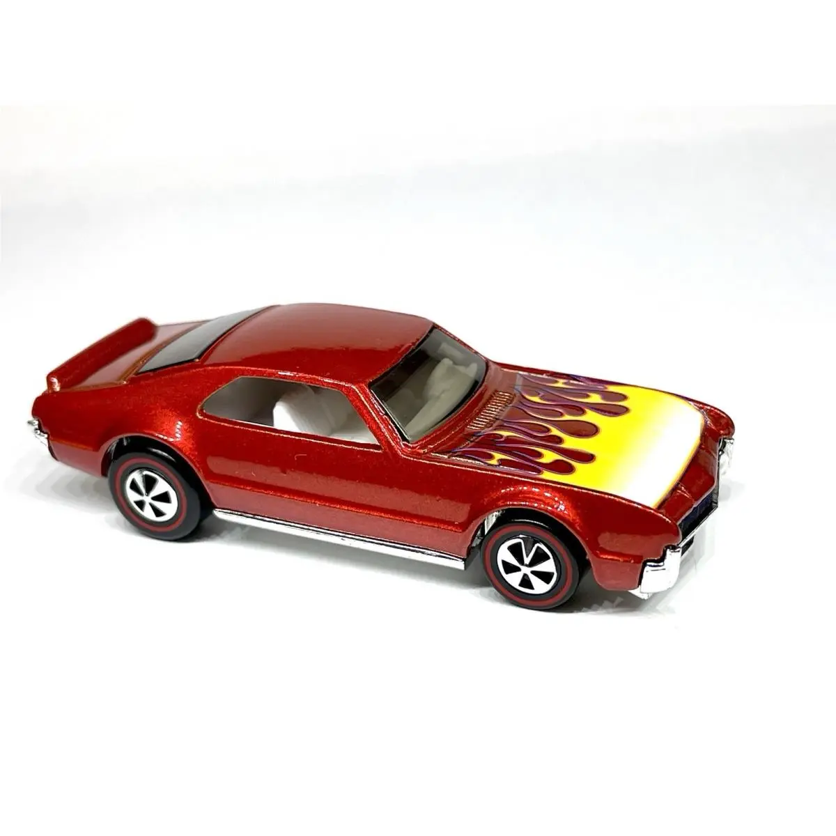 Hot Wheels Custom Made Redline ‘66 Toronado Diecast Car 1:64