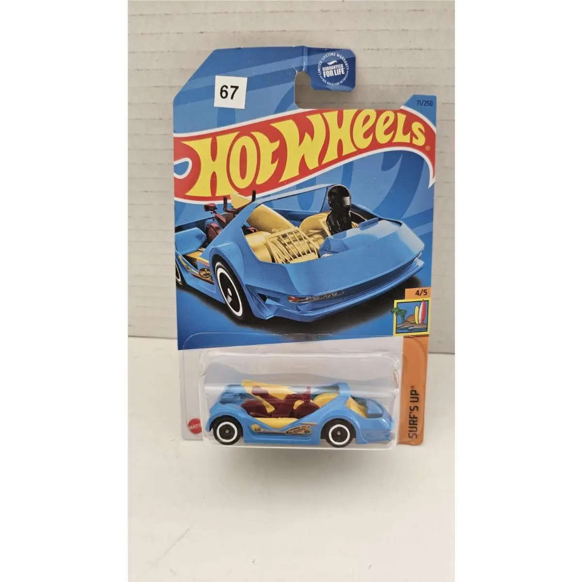 Hot Wheels HW Surf`s Up Deora Iii 4/5 Car Diecast 1:64 Scale Model Kit Plastic