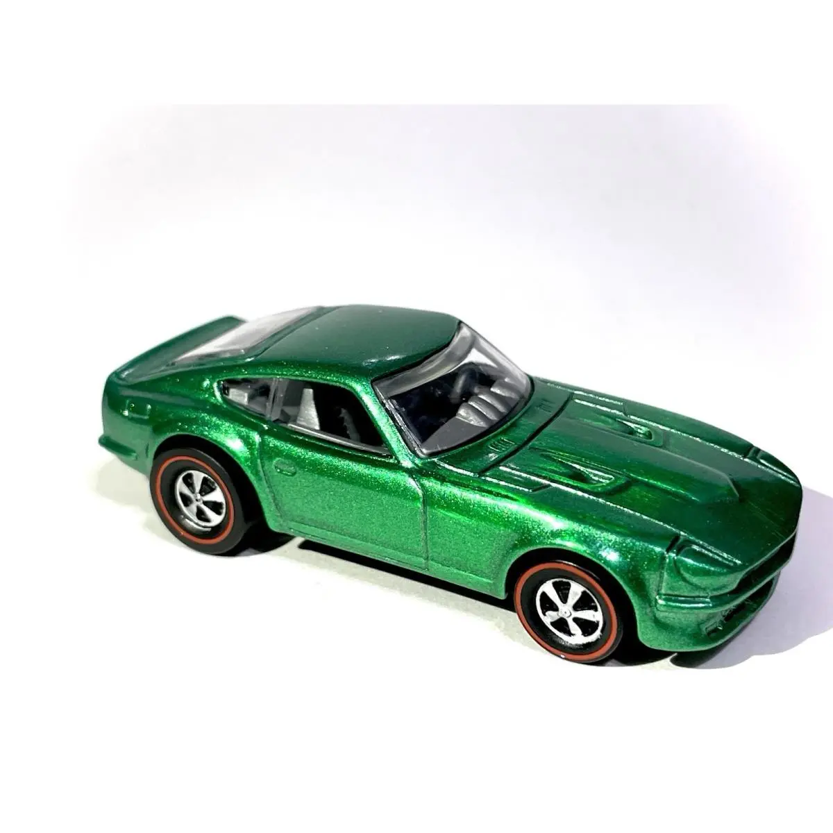 Hot Wheels “custom Made” 70`s Datsun 240Z Jdm Metallic Green Redline