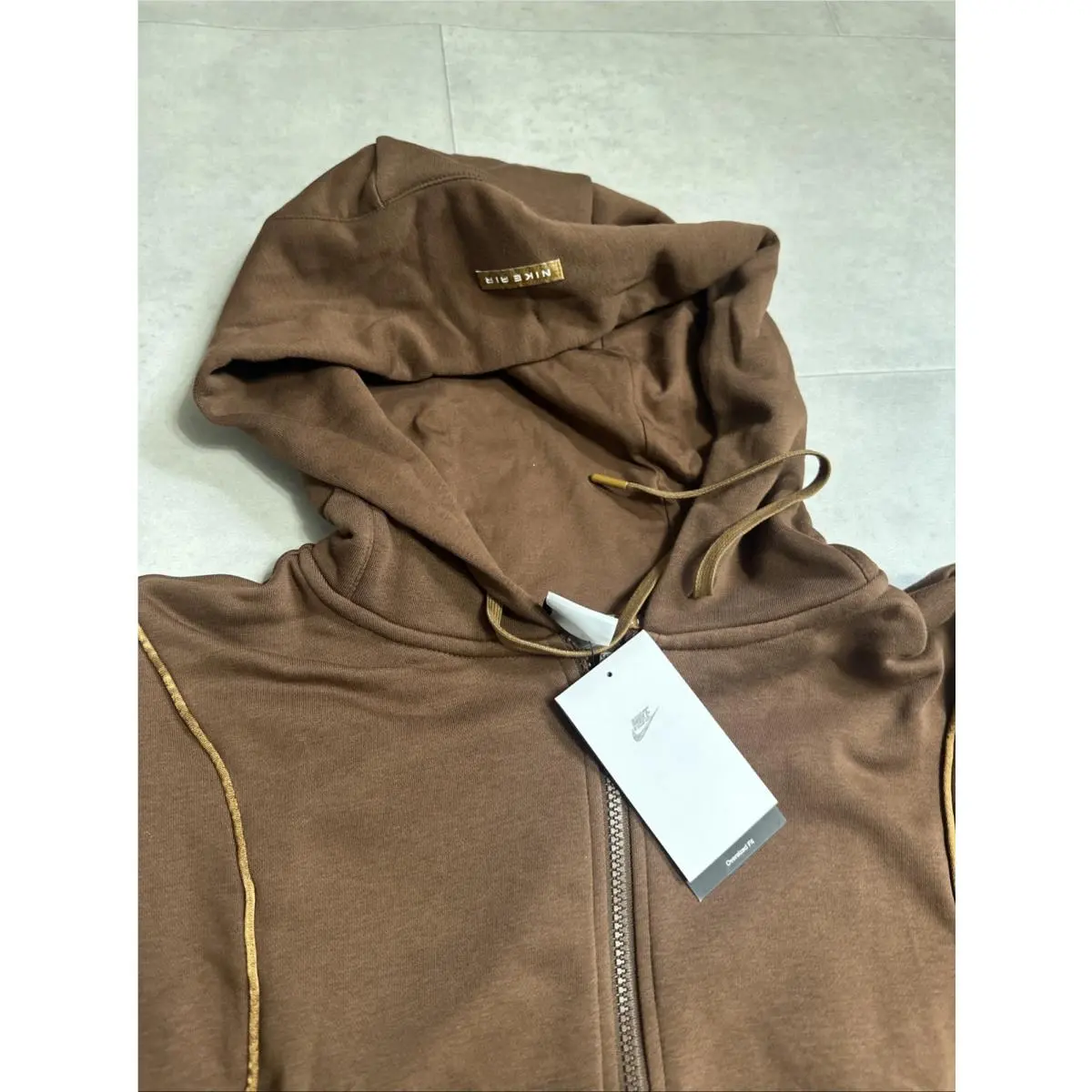 Nike clothing - Brown/Black (UPC: 0196149015057) 5
