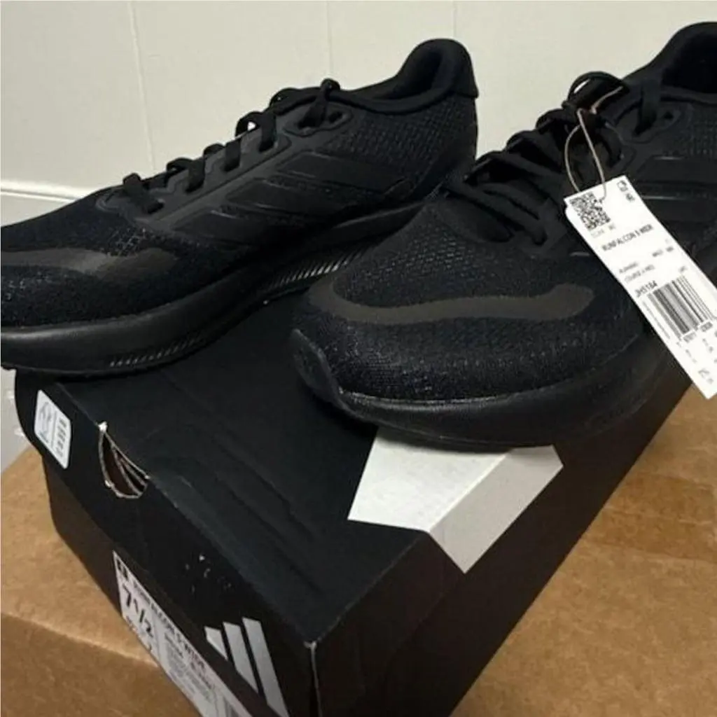Adidas Runfalcon 5 Wide Men`s Running Shoes - Core Black JH5184