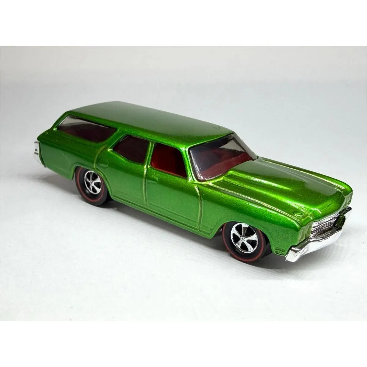 Hot Wheels Custom Made Candy Green Redline `70 Chevelle SS Wagon