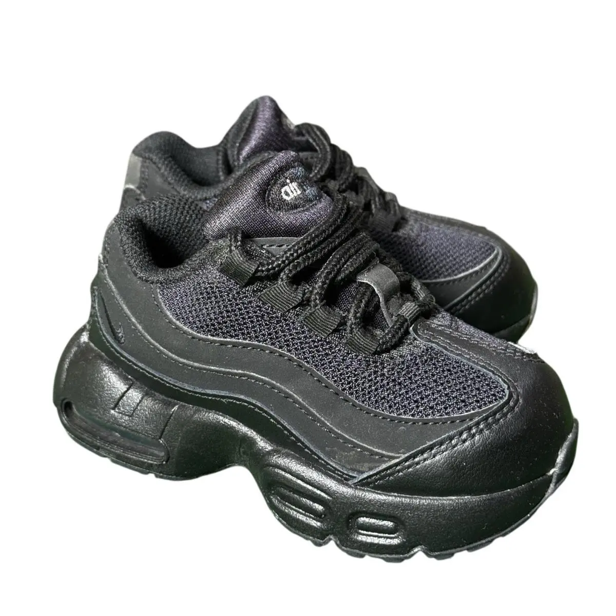 Nike shoes - HQ6365-001 - Black 1