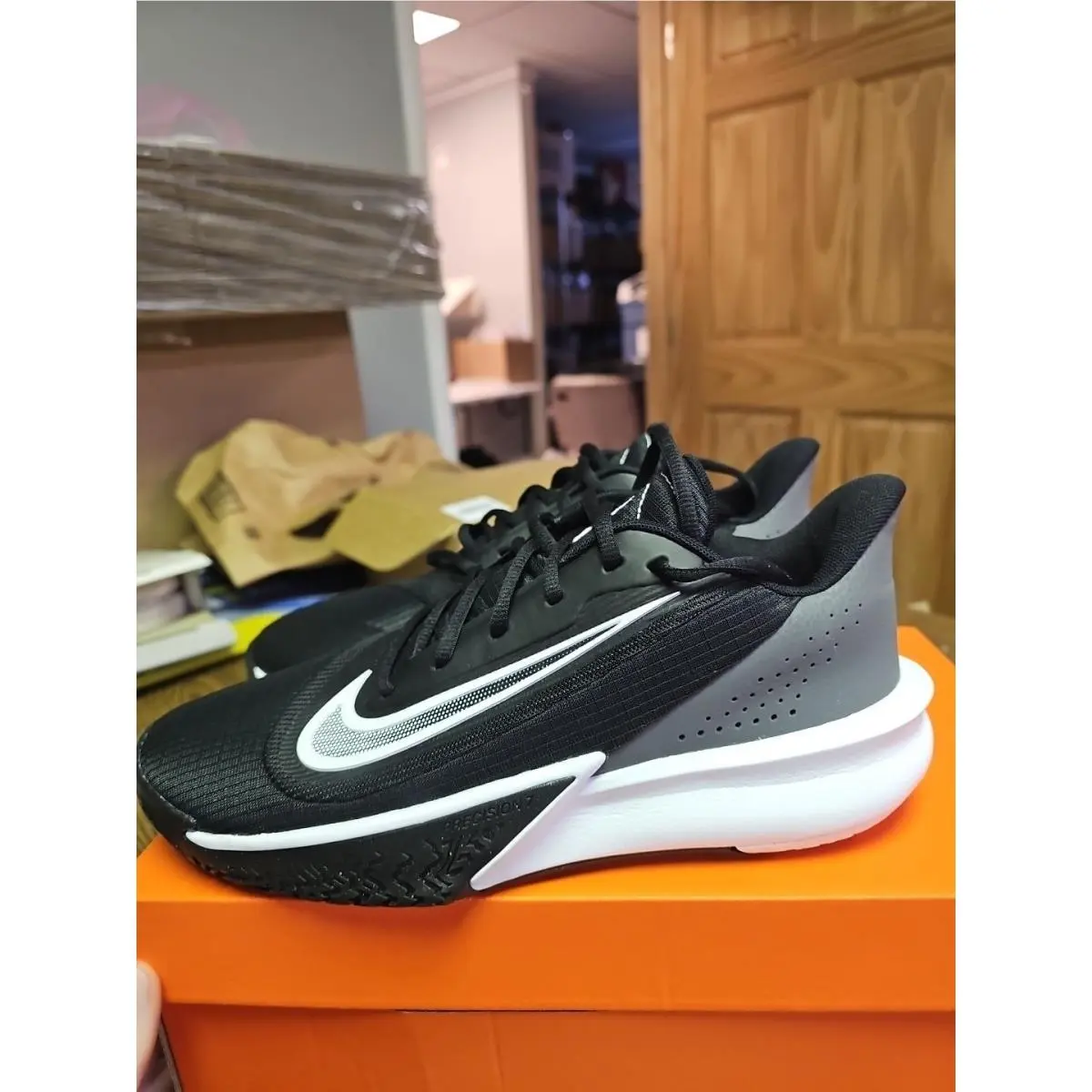 Nike shoes - Nike Air Precision - Air Precision - Black 1