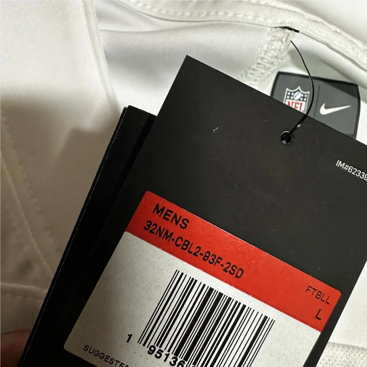 Nike clothing - NA - White 4