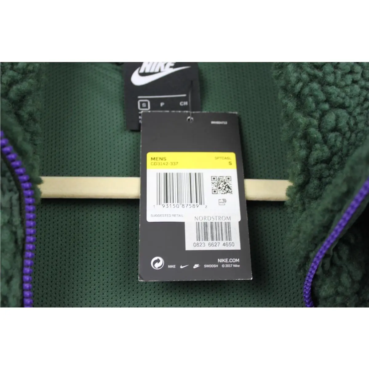 Nike clothing - Nike Sportswear CD3142-337 - Sportswear - CD3142337 - Galactic Jade/Sequoia/Kumquat (UPC: 193150875885) 4