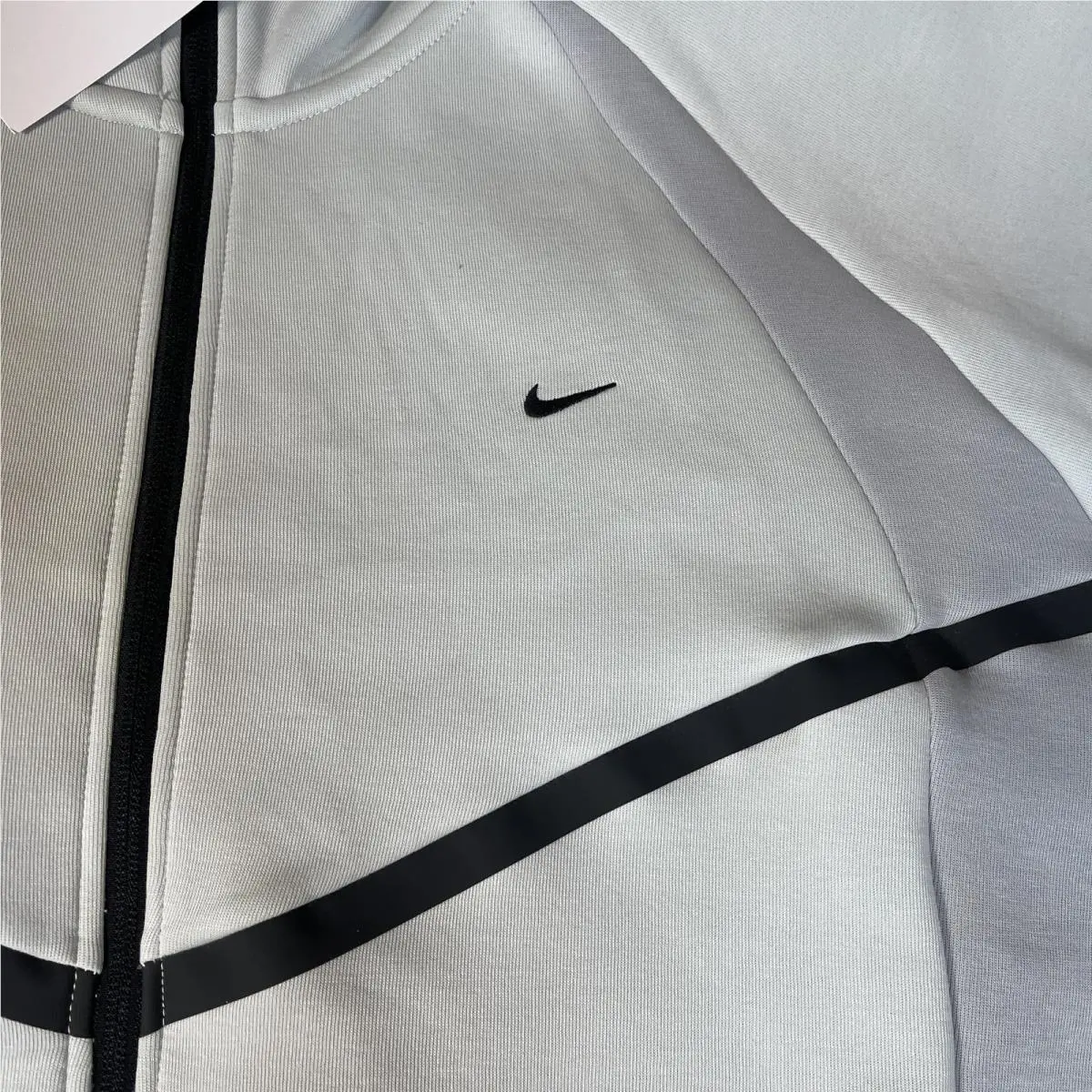 Nike clothing - Gray 4