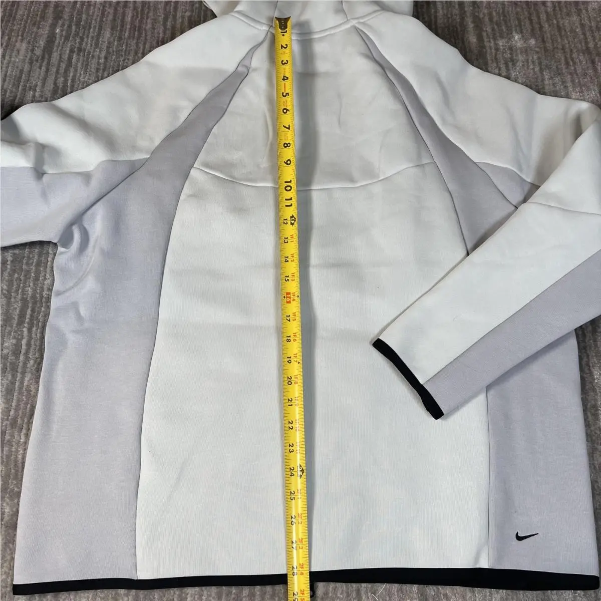 Nike clothing - Gray 9