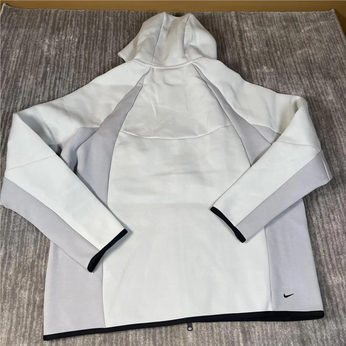 Nike clothing - Gray 7