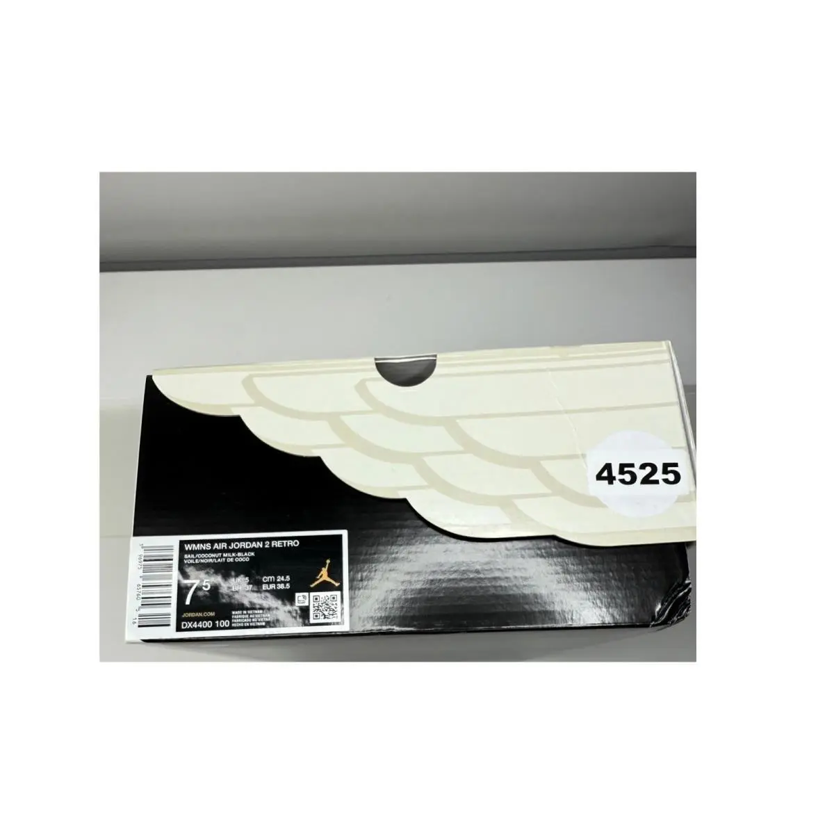 Nike shoes - Air Jordan 2 Retro - Air Retro - White 5