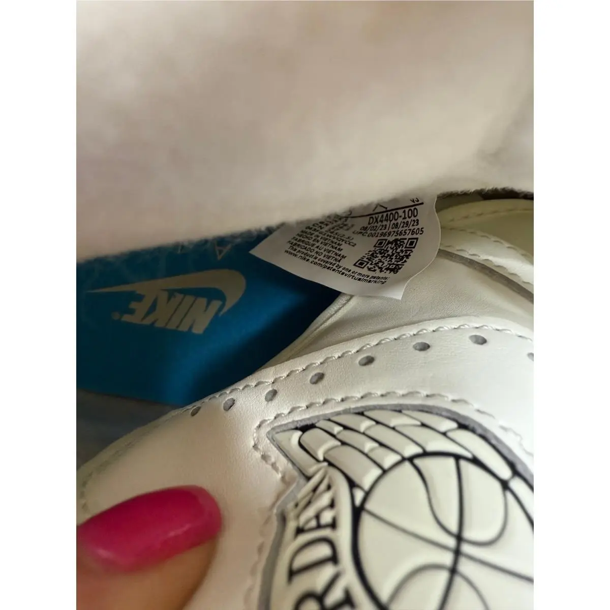 Nike shoes - Air Jordan 2 Retro - Air Retro - White 2