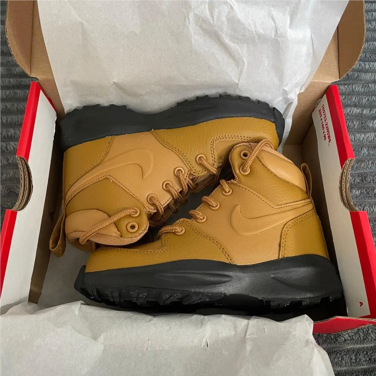 Nike shoes - Brown 5
