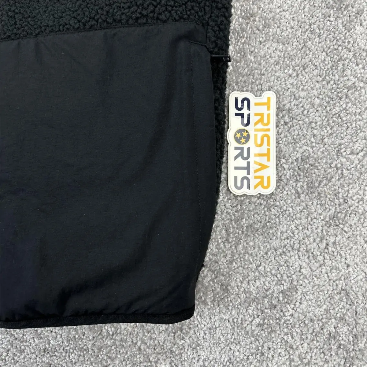 Nike clothing - NA - Black (UPC: 196968270231) 1