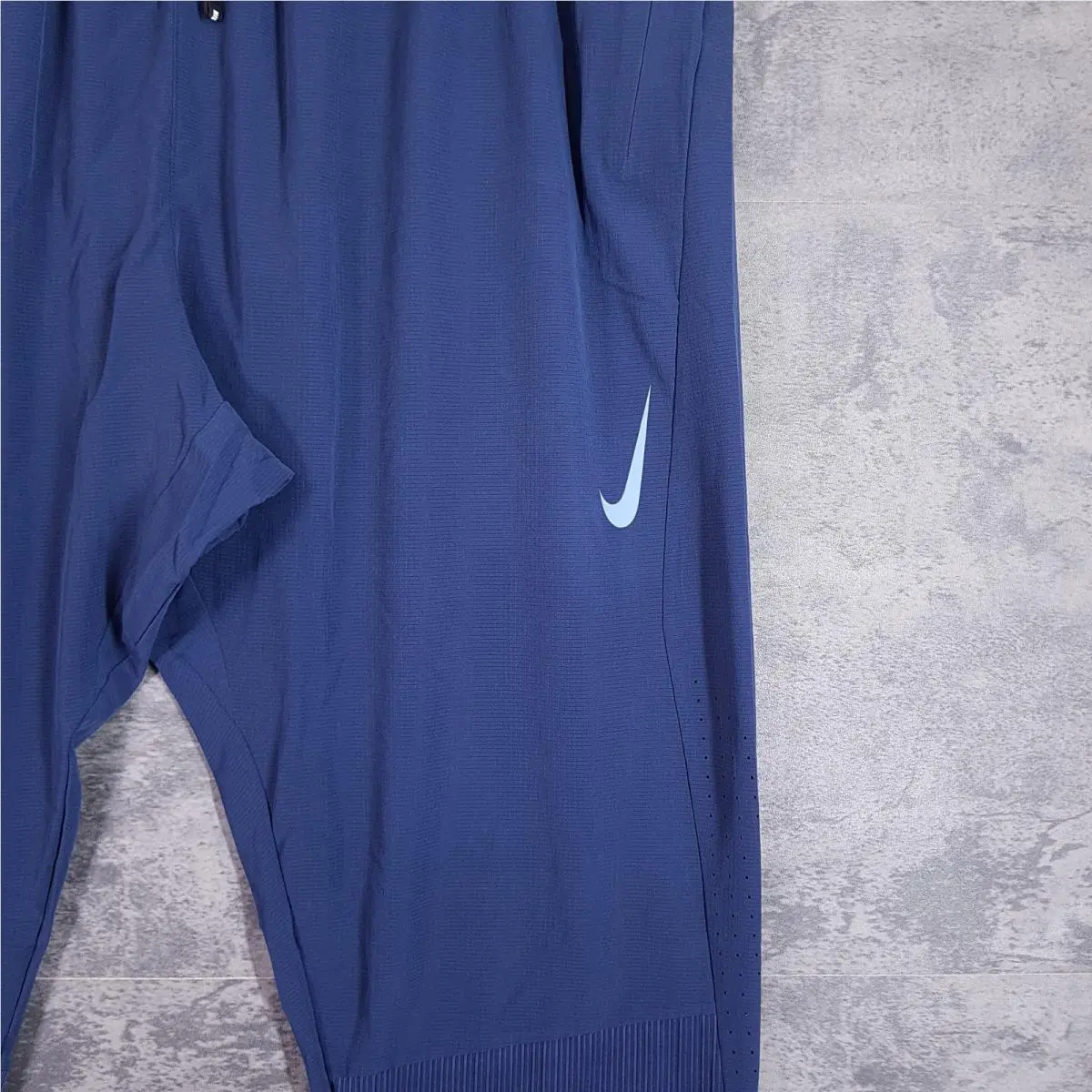 Nike clothing - Dri-Fit Adv Aeroswift - Adv Aeroswift - DM4615-410 - Blue 1