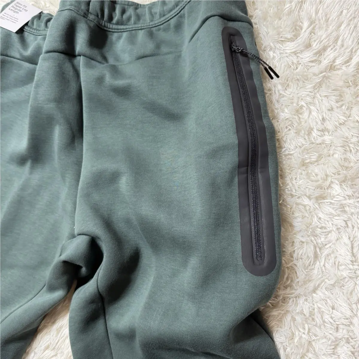 Nike clothing - Nike Tech - Tech - HV0959 - Green 2