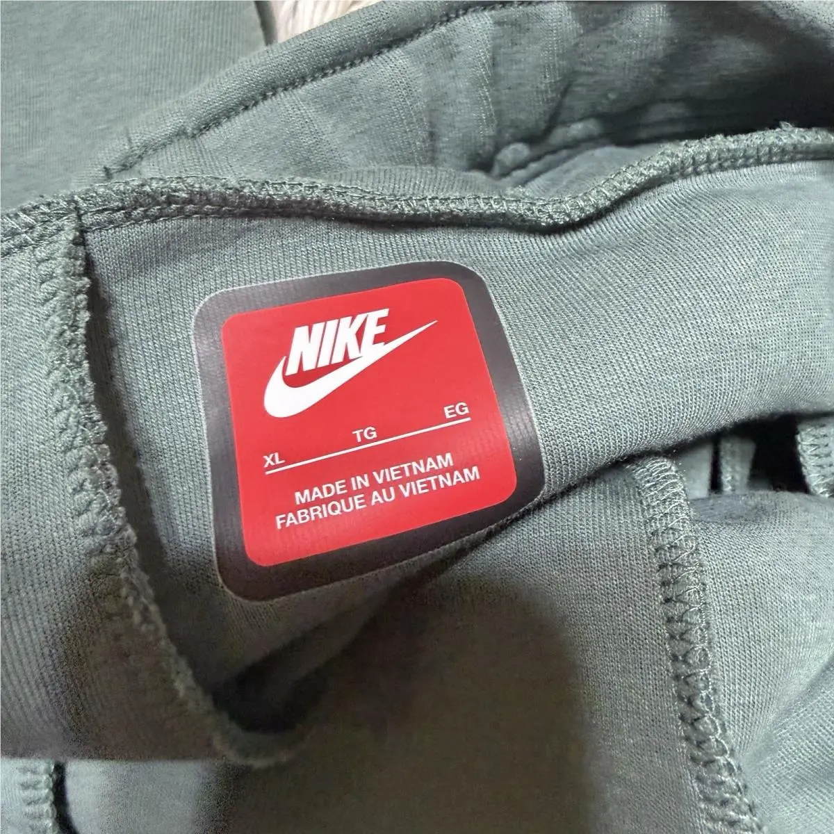 Nike clothing - Nike Tech - Tech - HV0959 - Green 4