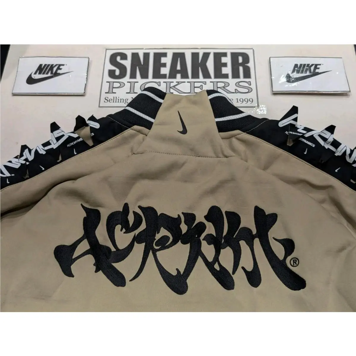 Nike clothing - Nike Therma-FIT - Beige (UPC: 194958784478) 13
