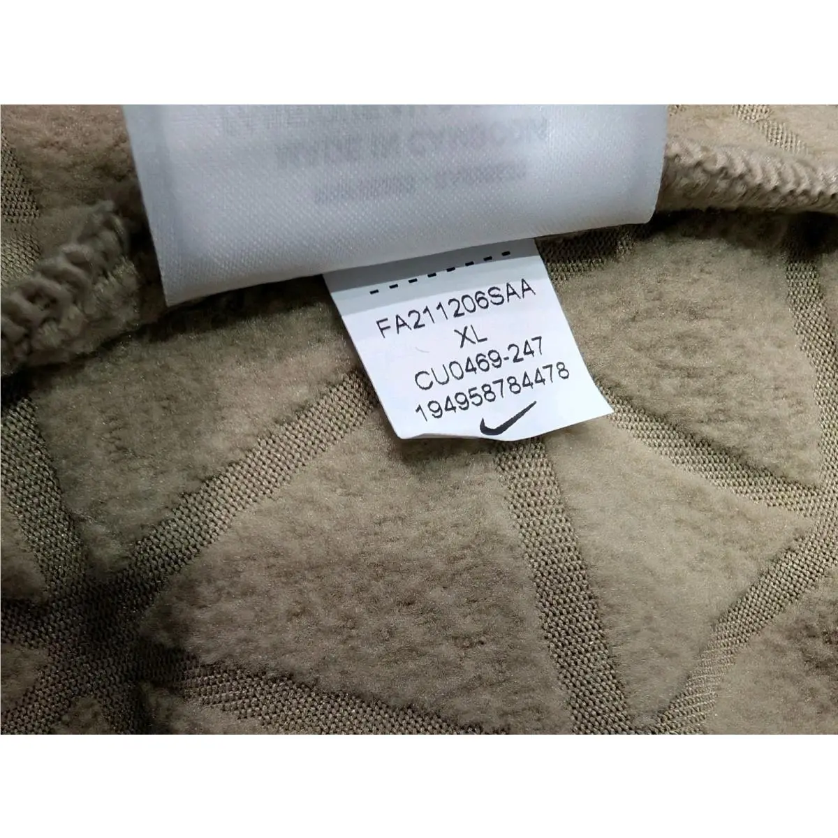 Nike clothing - Nike Therma-FIT - Beige (UPC: 194958784478) 14