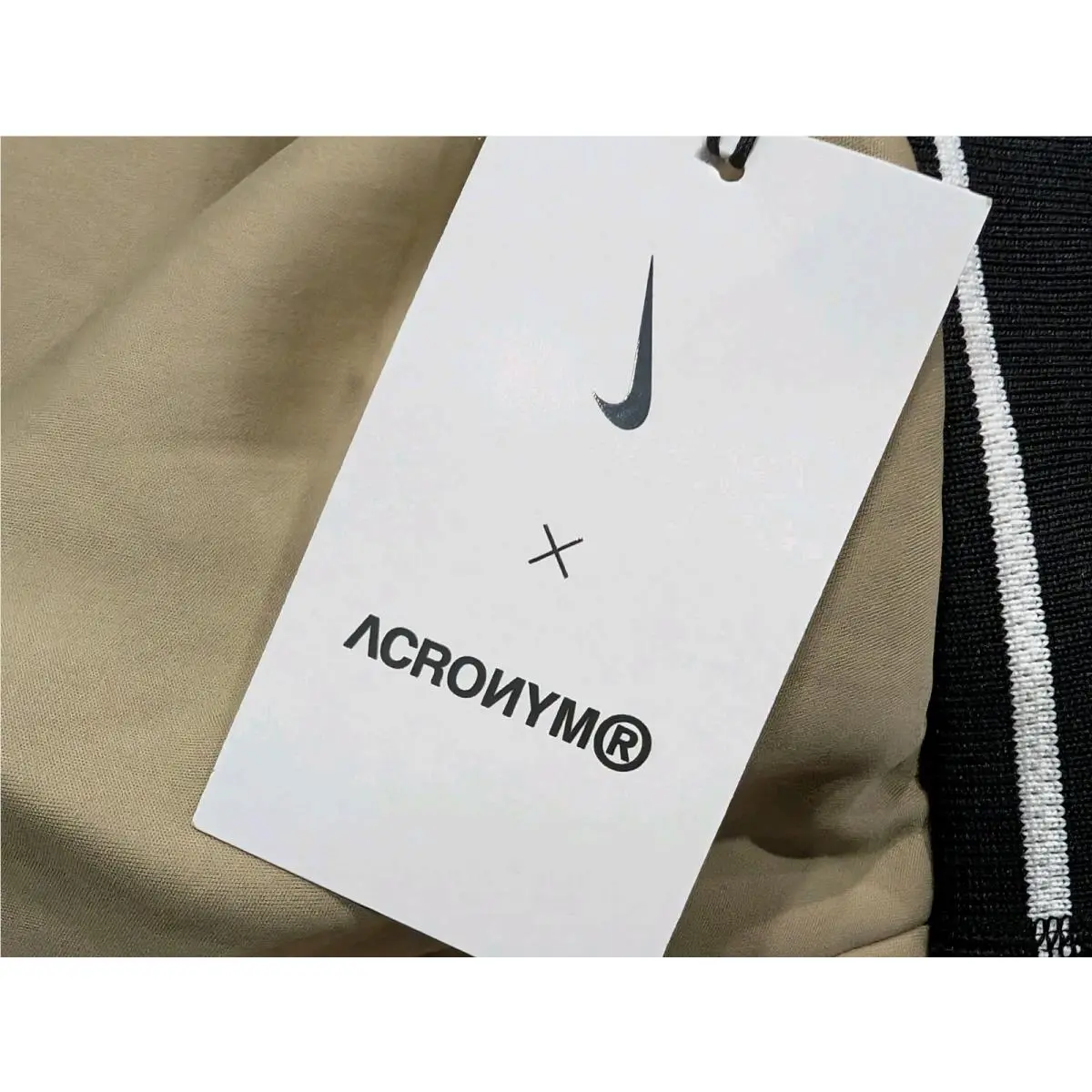 Nike clothing - Nike Therma-FIT - Beige (UPC: 194958784478) 4