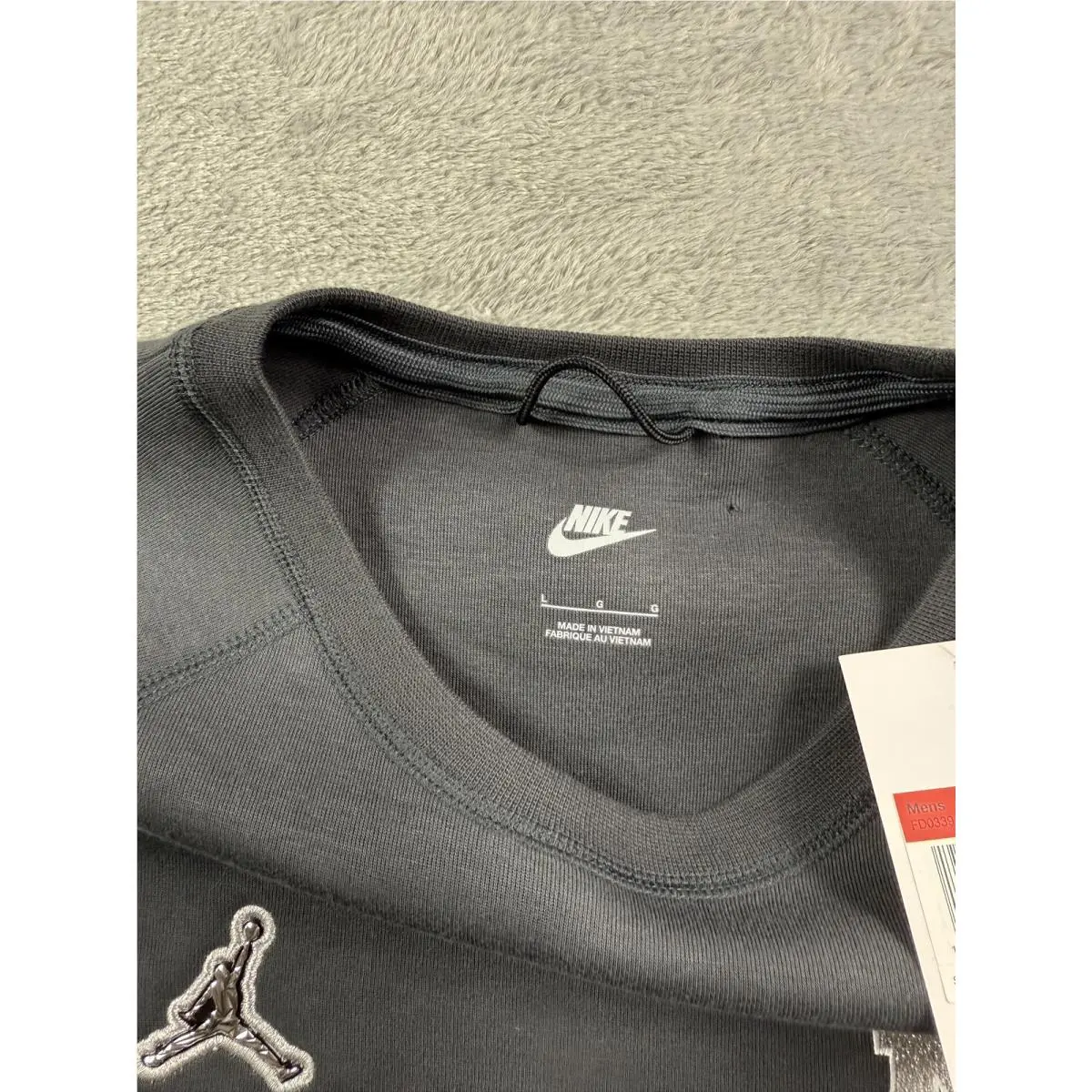 Nike clothing - Gray (UPC: 0196605510447) 5