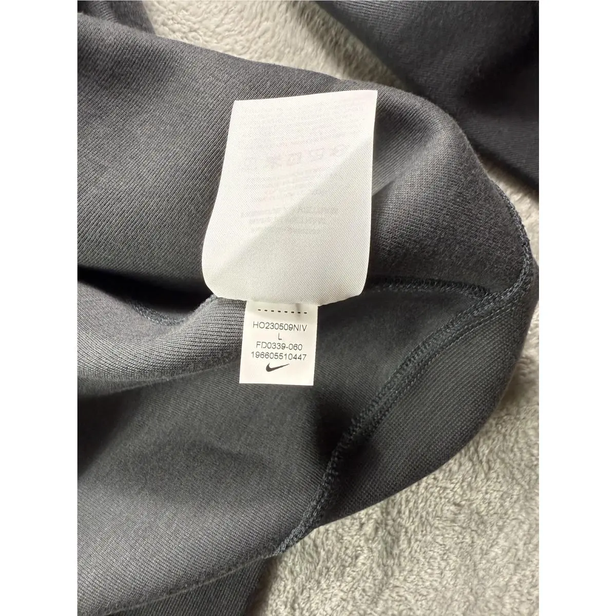 Nike clothing - Gray (UPC: 0196605510447) 7