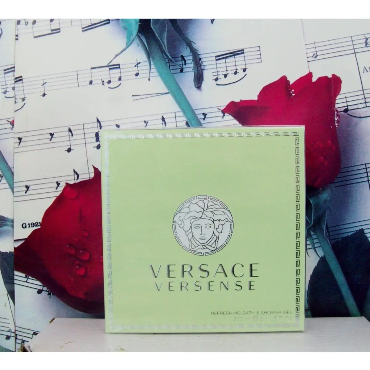 Versace Versense 6.7 Fl. Oz. Refreshing Bath Shower Gel