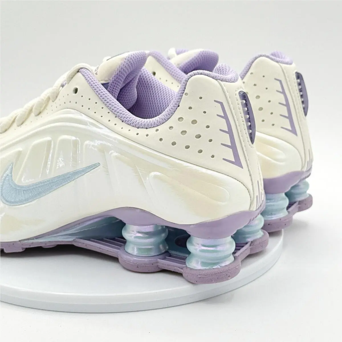 Nike shoes - Nike Shox R4 - Shox - IH4050-001 - Ivory (UPC: 197863104607) 1