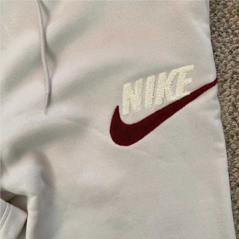 Nike clothing - Nike Standard Fit - Standard Fit - FN3094-677 - Red 3