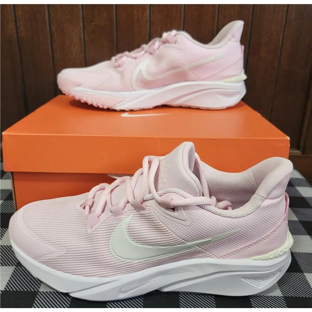 Nike Star Runner 4 NN GS W Box Shoe Size 7Y 8.5W Pink Foam/summit