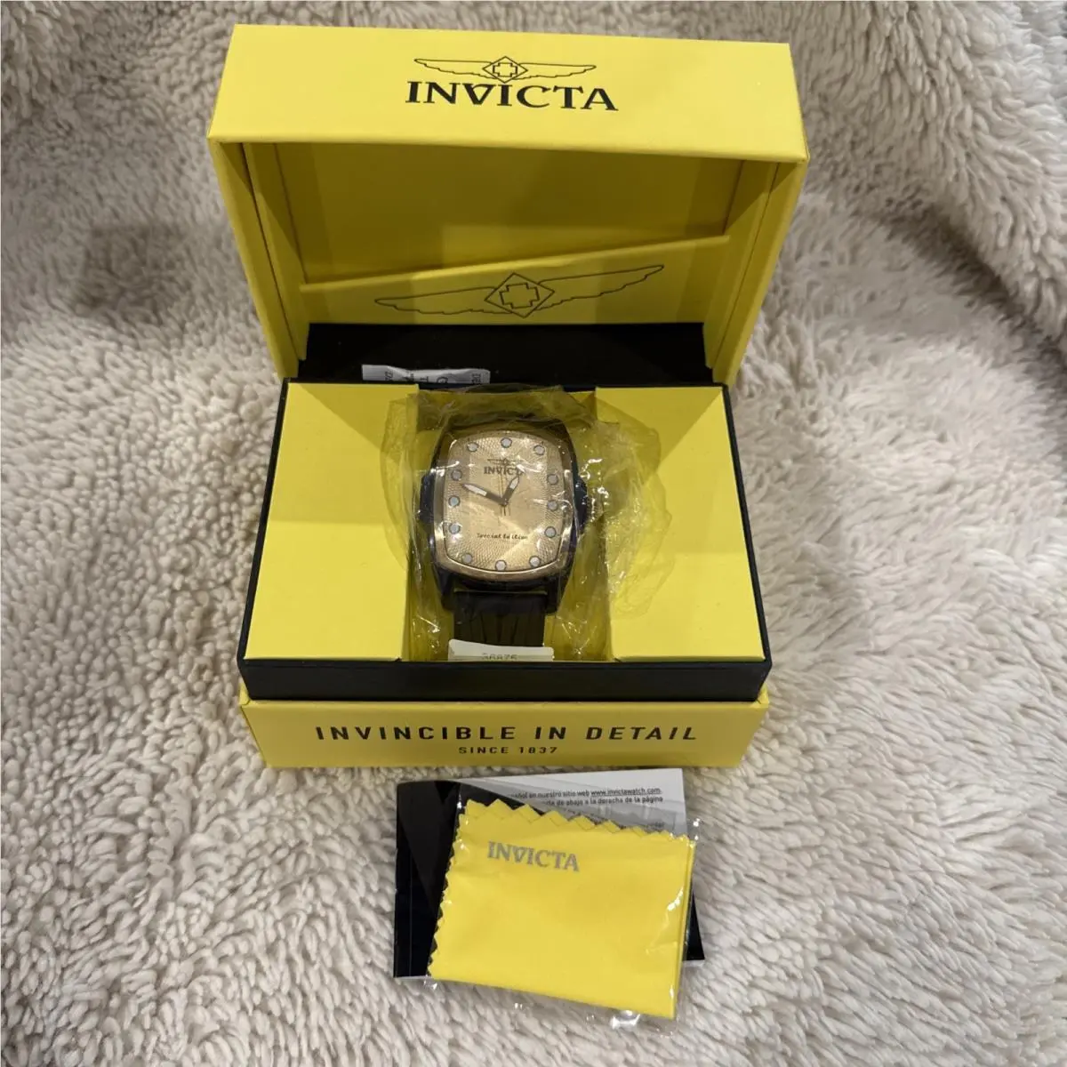 Invicta Lupah Men 47mm Stainless Steel Steel Gold Dial 36875 Quartz Rubber Band
