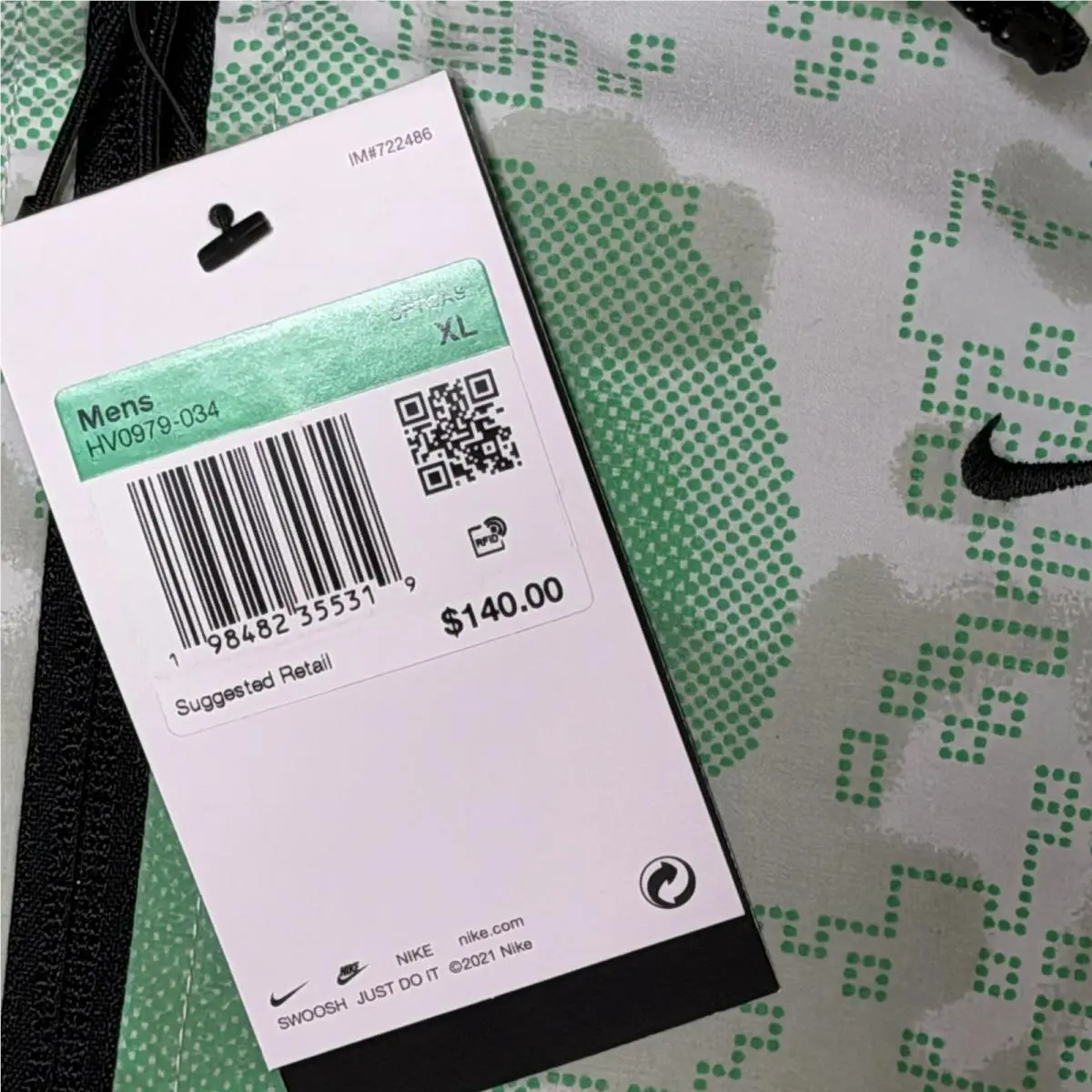 Nike clothing - Nike Tech Woven - Tech Woven - HV0979-034 - Green 5