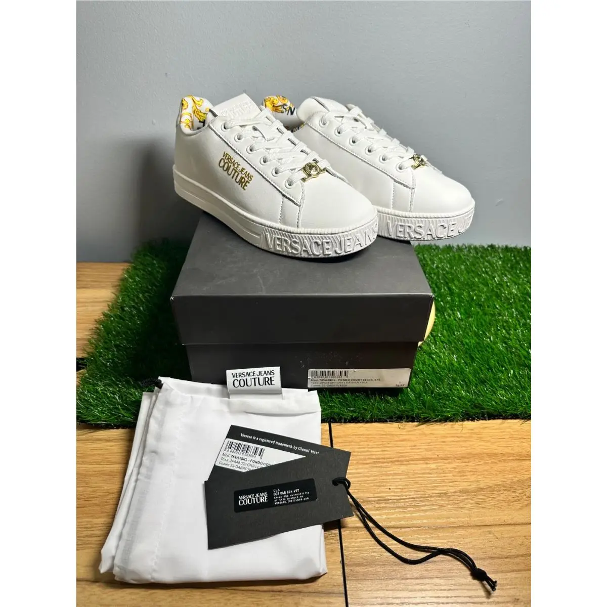 Versace Jeans Couture Women`s White Sneaker Court 76VA3SKL ZPA48 EU 37 US 5