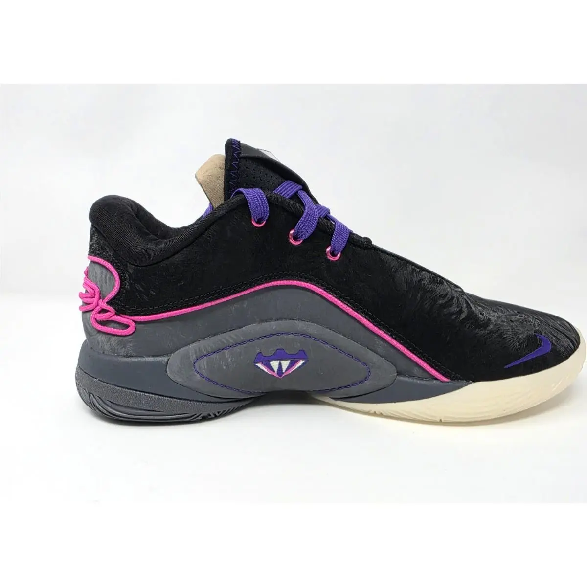 Nike shoes - Nike LeBron - LeBron - BLACK/LASER FUCHSIA-DARK GREY 1