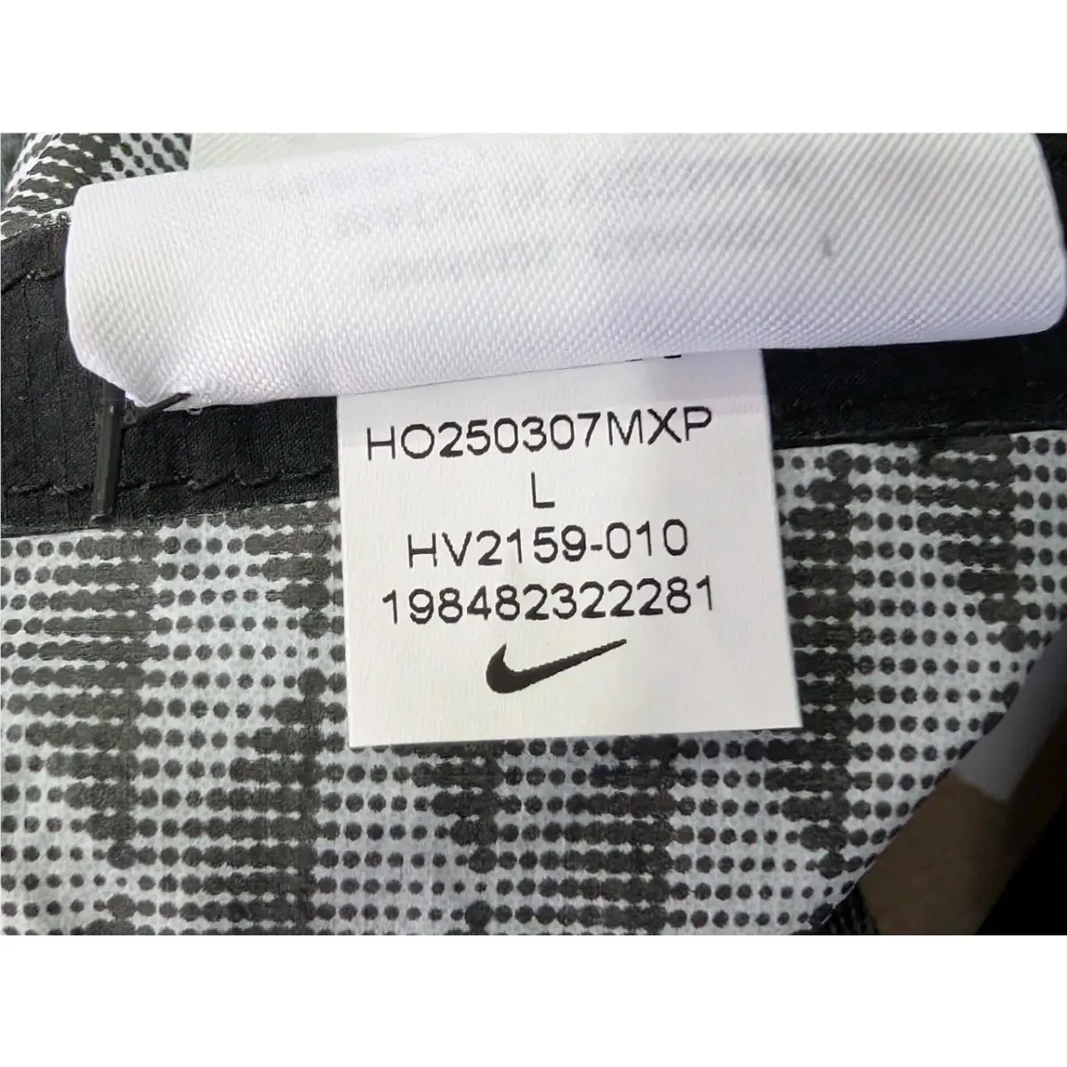Nike clothing - Nike Trailwind Storm-FIT ADV Pants - Black (UPC: 198482322281) 17