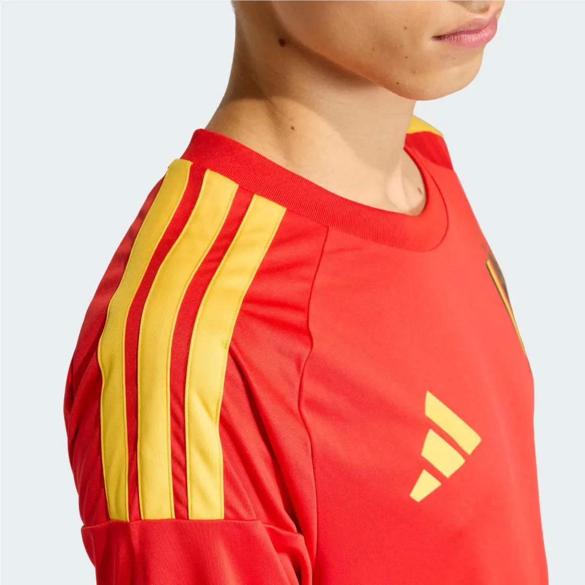 Adidas clothing - JZ5990 - VL498 JZ5990 - Red (UPC: 198325362504) 1