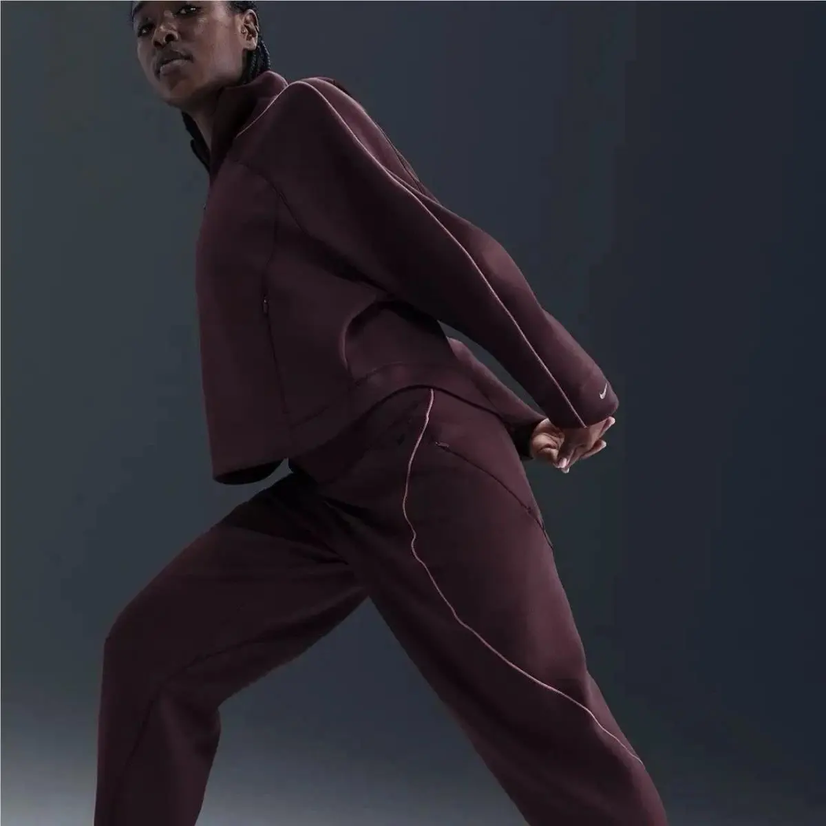 Nike clothing - maroon 11