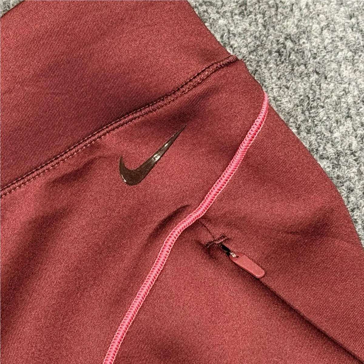 Nike clothing - maroon 2