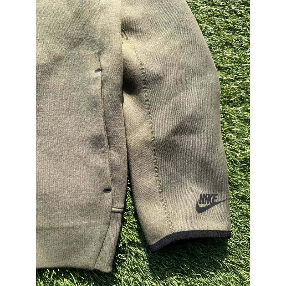 Nike clothing - FB8008-222 - FB8008-222 - Medium Olive/Black 11