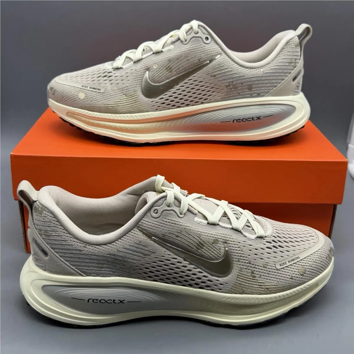 Nike Vomero 18 SE GS 4.5 Youth 6 Women’s Athletic Running Gym Shoes Cream Gold