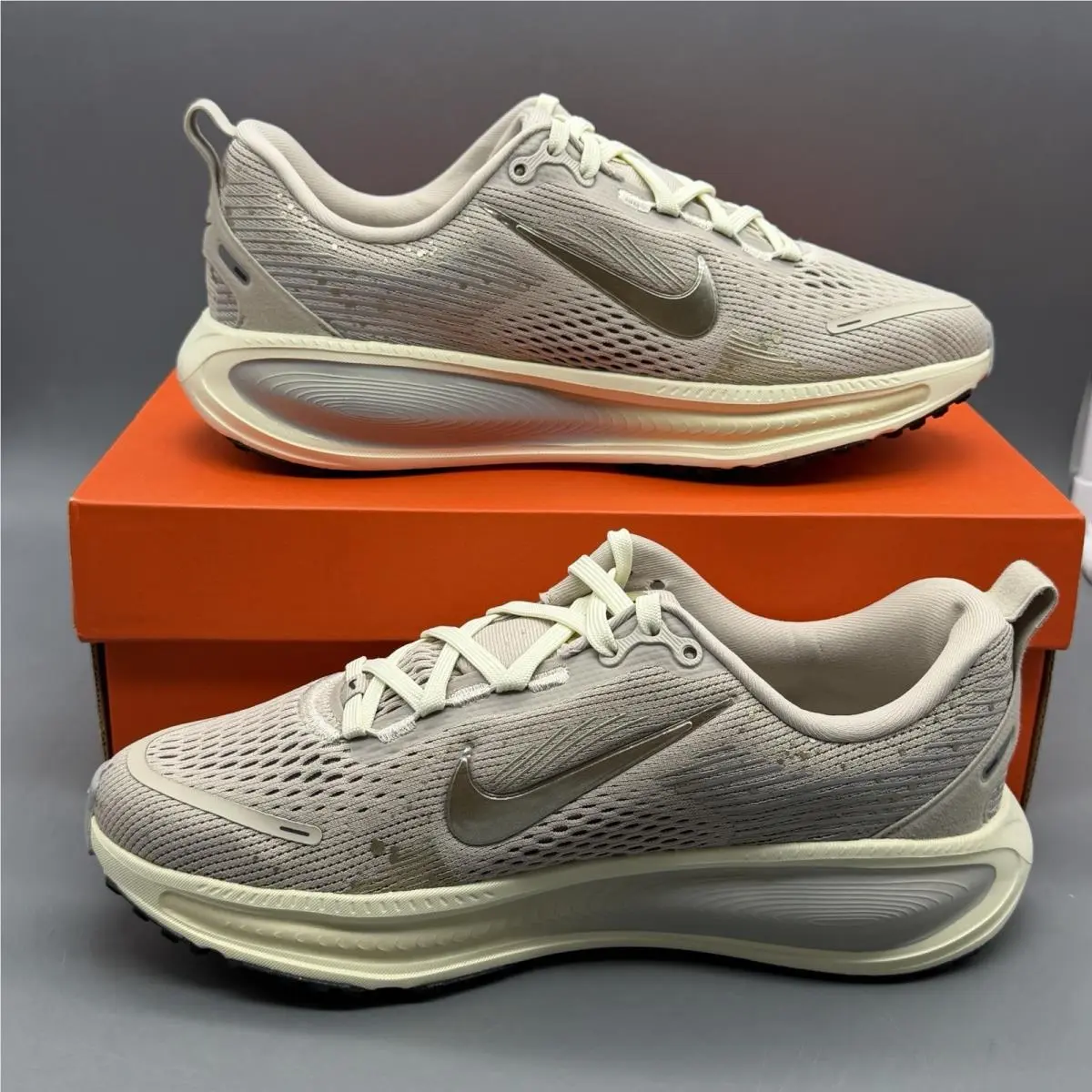 Nike shoes - Nike Vomero 18 - Vomero - IM6127 200 - Black (UPC: 0198726923373) 1