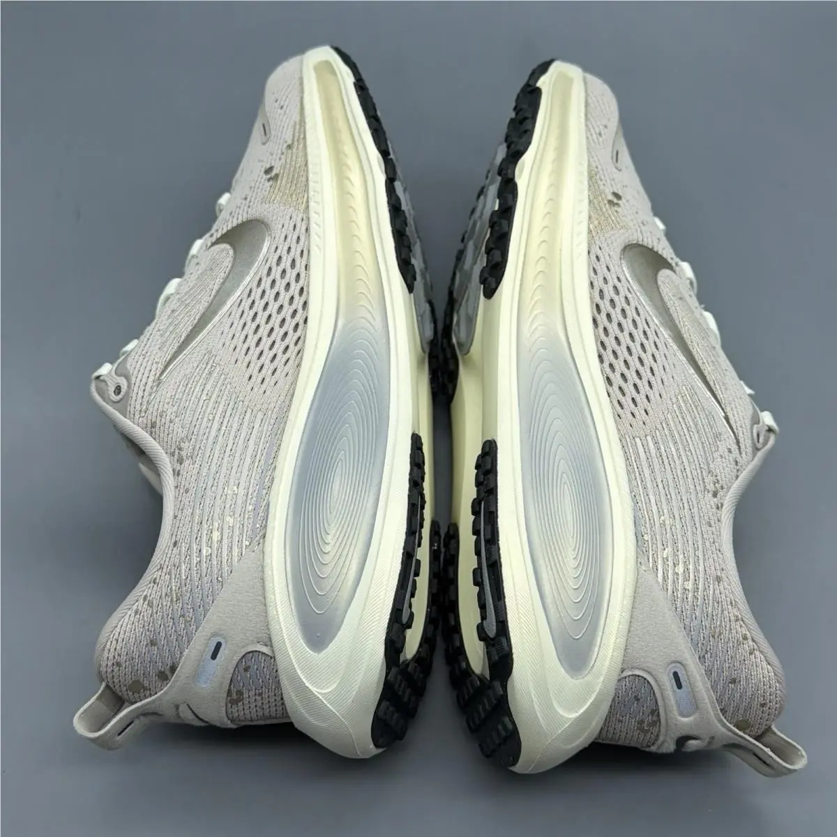 Nike shoes - Nike Vomero 18 - Vomero - IM6127 200 - Black (UPC: 0198726923373) 3