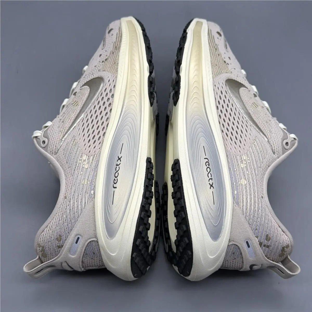 Nike shoes - Nike Vomero 18 - Vomero - IM6127 200 - Black (UPC: 0198726923373) 4