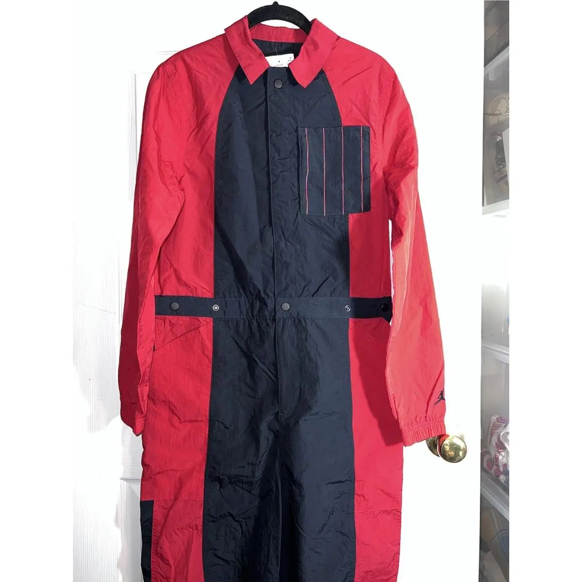 Nike clothing - Multicolor (UPC: 0195243318033) 1
