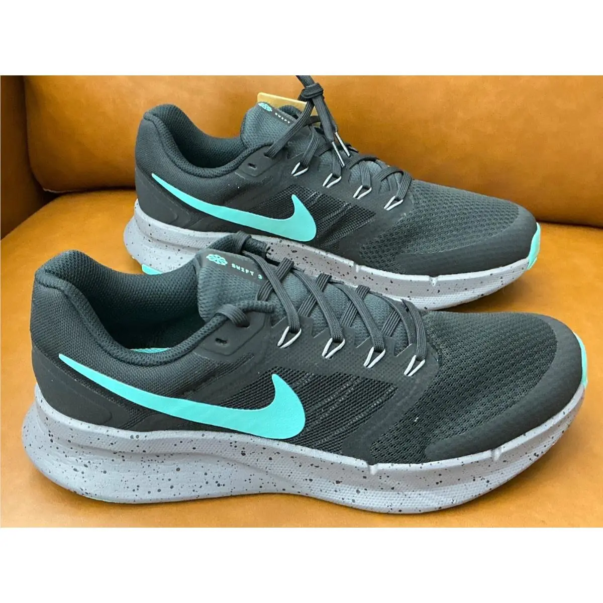 Nike Run Swift 3 SE Women 11 Black Green Running Shoes