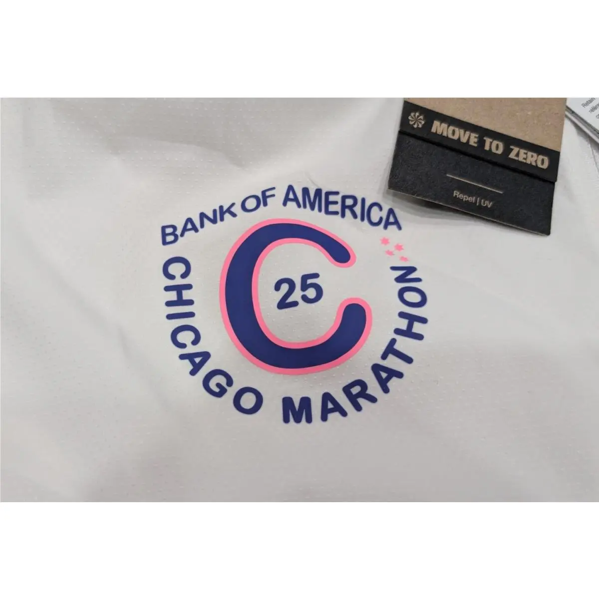 Nike clothing - Nike Chicago Marathon Impossibly Light Jacket - White / Reflective Silver (UPC: 198485318717) 1