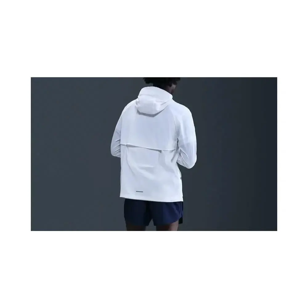 Nike clothing - Nike Chicago Marathon Impossibly Light Jacket - White / Reflective Silver (UPC: 198485318717) 5